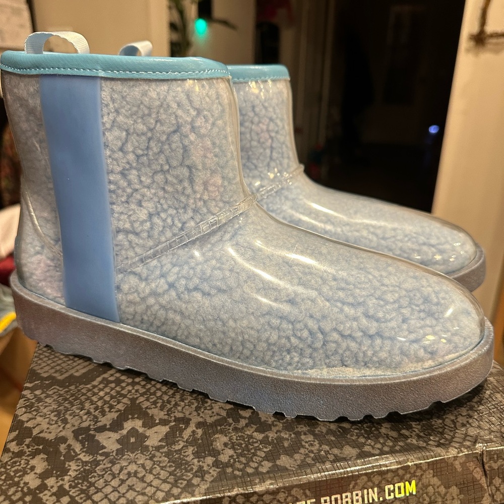 Brand new Cape Robbin rain boots  Blue Fleece Boots